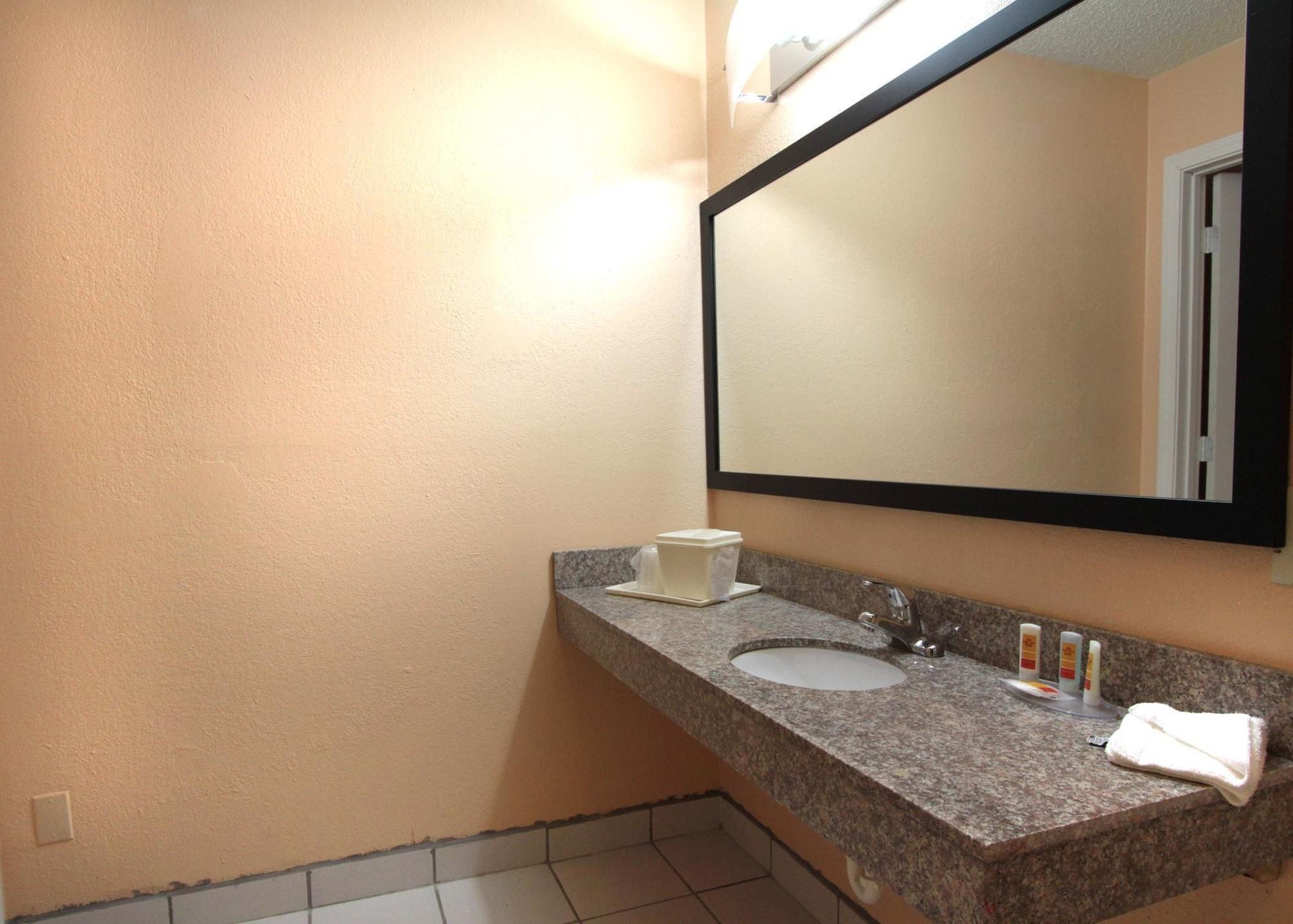 Days Inn By Wyndham Independence Dış mekan fotoğraf