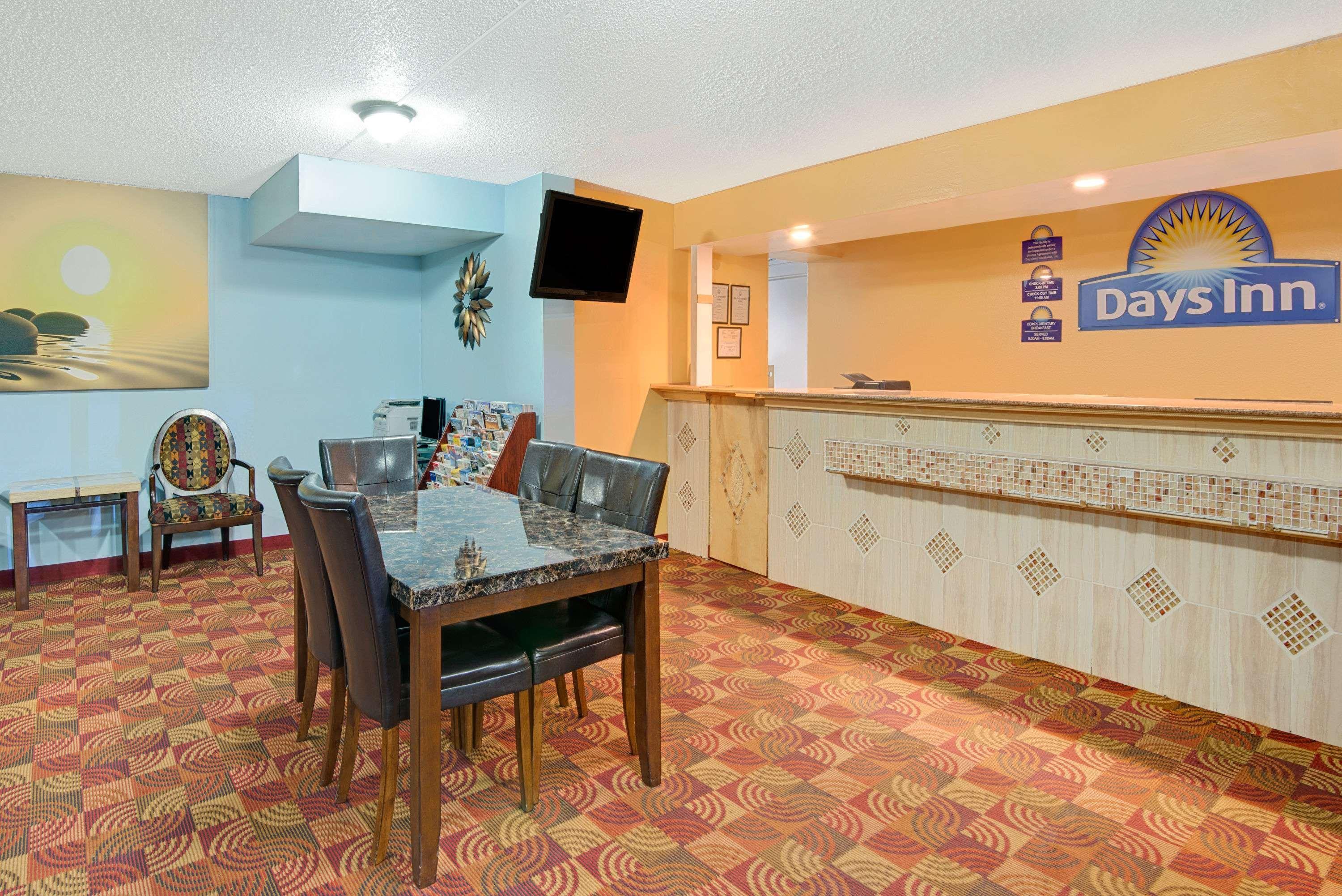 Days Inn By Wyndham Independence Dış mekan fotoğraf