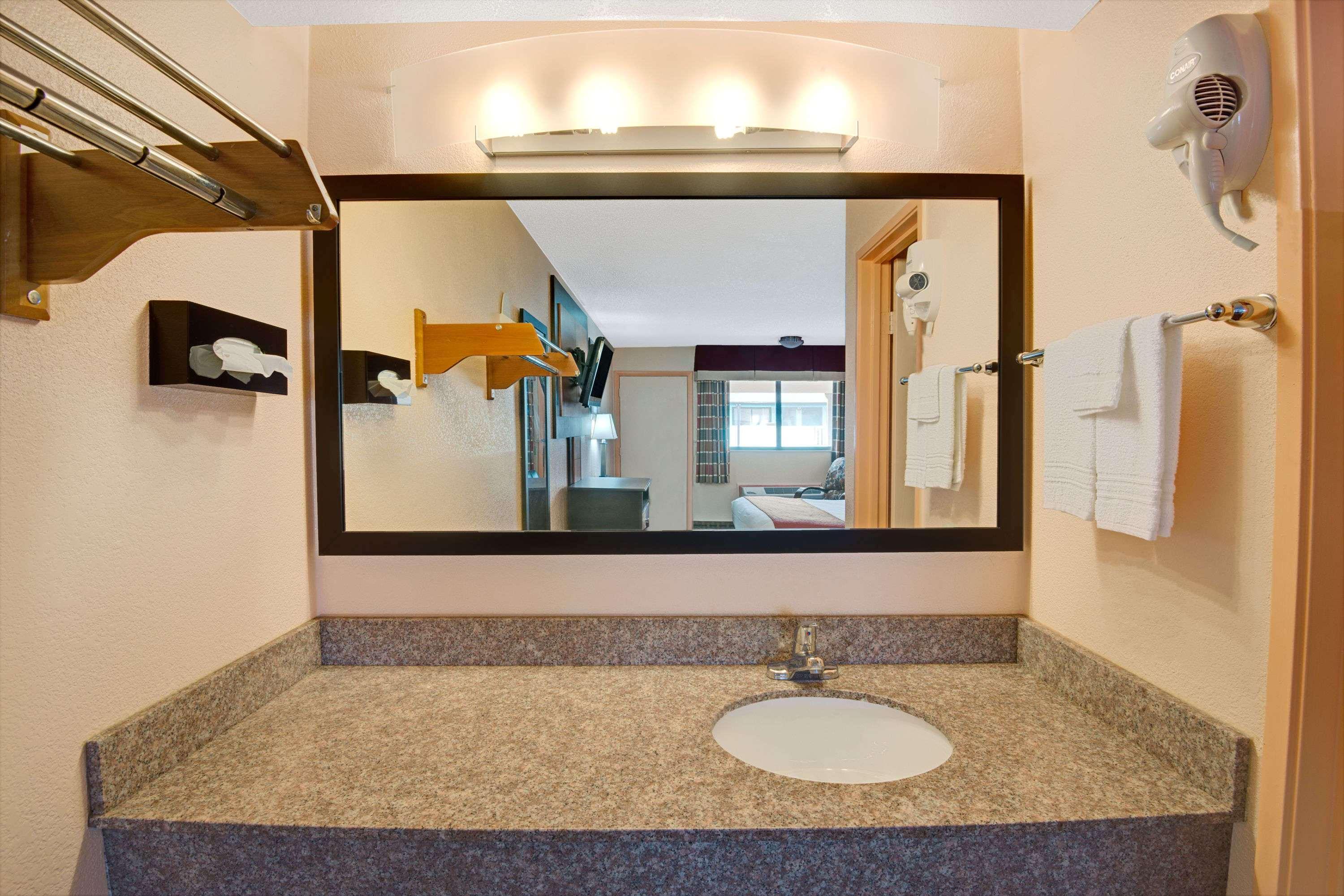 Days Inn By Wyndham Independence Dış mekan fotoğraf